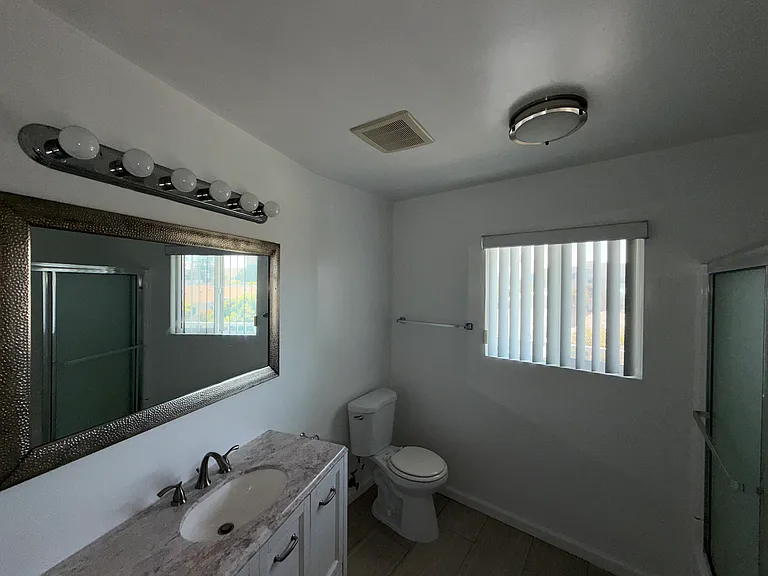 3317 Bagley Ave #5 — Photo 33