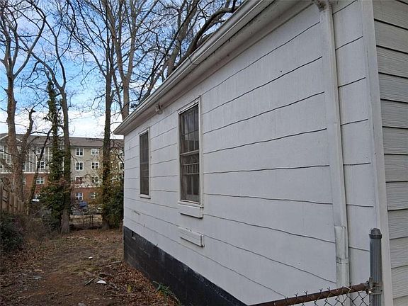 4th image of 1857 Penelope Rd NW