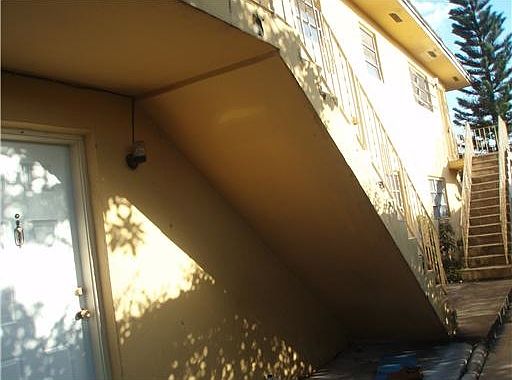 2nd image of 139 W 11th St