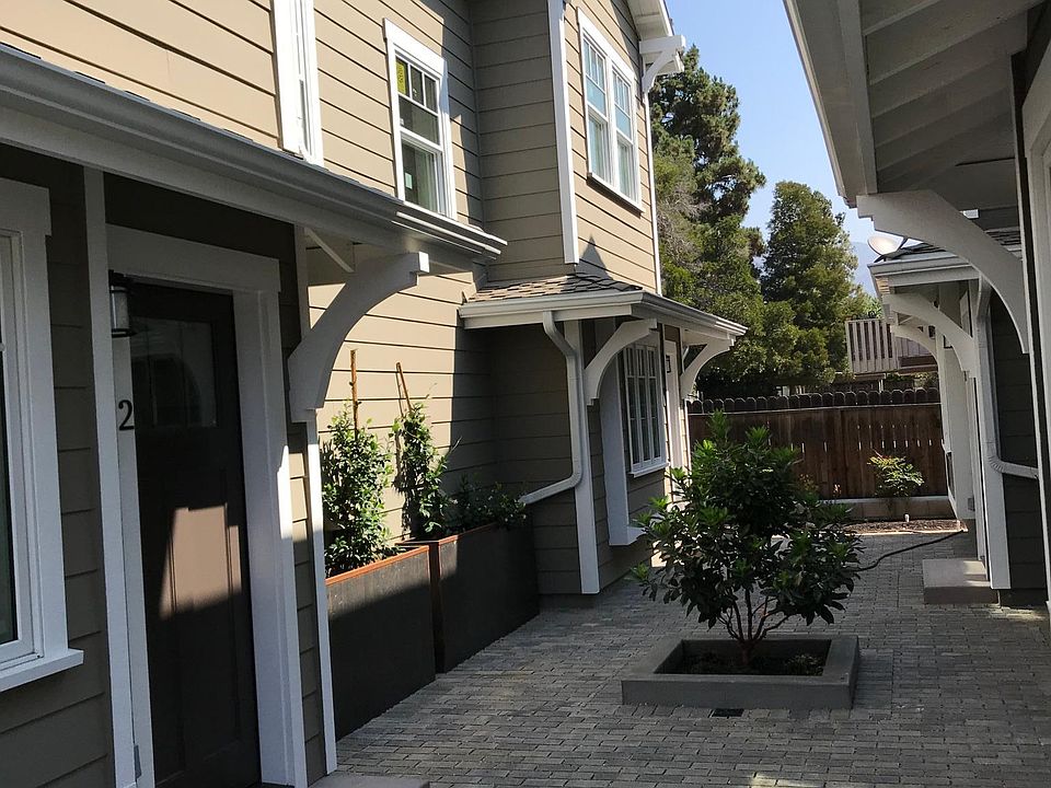 1st image of 2118 Oak Park Ln #2
