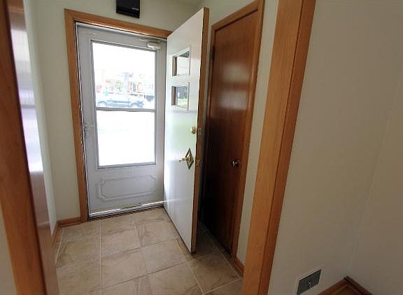 3rd image of 4231 Brookside Ave S