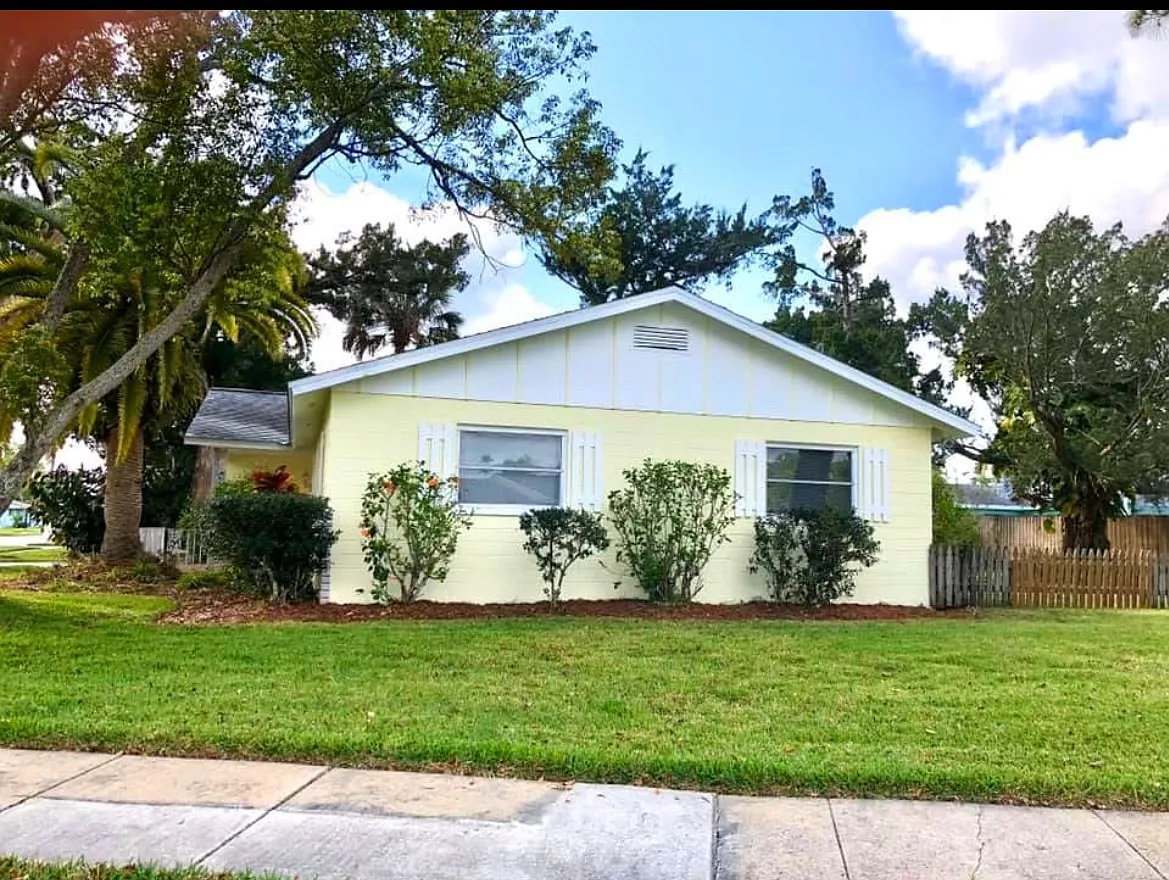 2 bed, 1394 sqft, $1,950 — Photo 2
