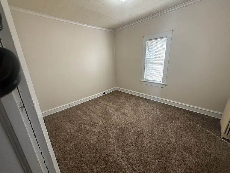 1019 Bunker Hill St — Photo 5