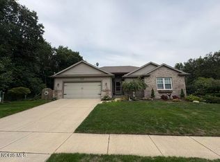 2103 Woodmere Ct, Toledo, OH 43615