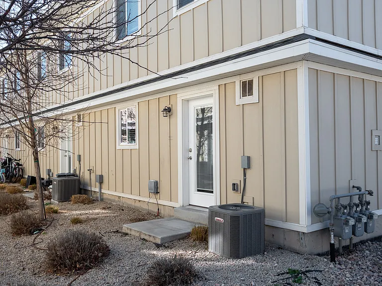 4411 S Garden Dr #D — Photo 24