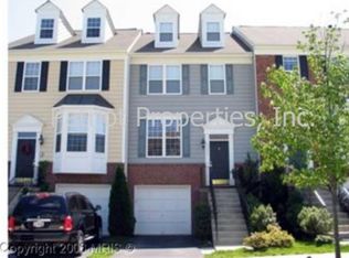 43021 Beachall St, Chantilly, VA 20152