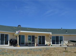 44151 Lake View Dr, Lake Hughes, CA 93532