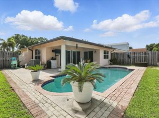 5874 SW 97th Ter, Cooper City, FL 33328