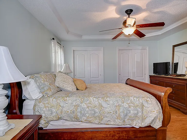 306 Esplanade Pl — Photo 20