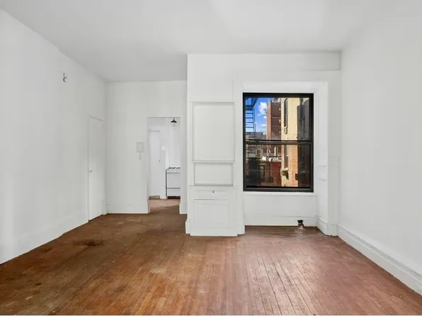 44 West 96th Street image 5 of 13