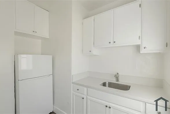 4309 S Main St #101 — Photo 5