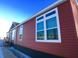 501 17th St SW, Jamestown, ND 58401