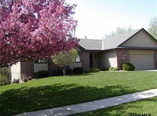 408 Winterburn Rd, Elkhorn, NE 68022