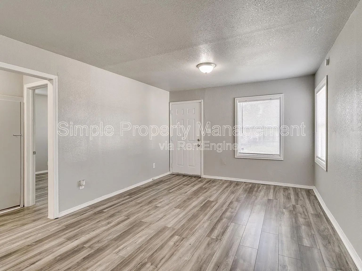 3 bed, 2.0 bath, 1518 sqft, $1,395 — Photo 3