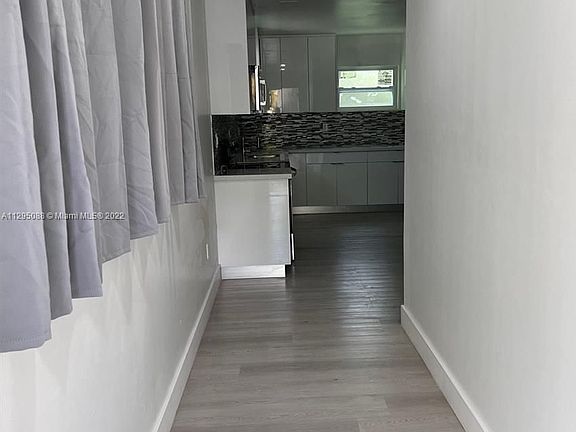 4th image of 2788 NW 48th St Unit B