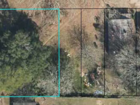 714 Whitney Ave, Albany, GA 31701