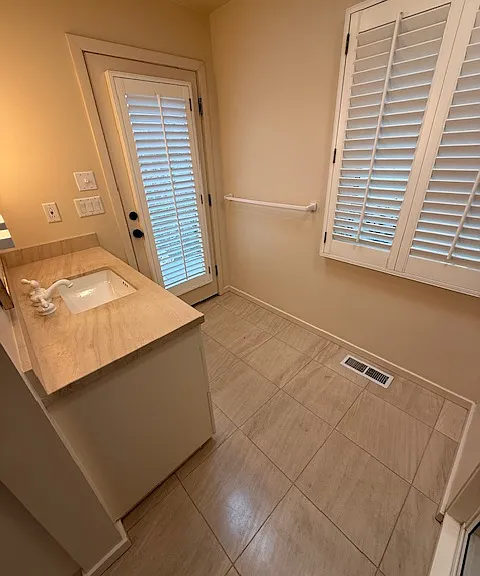 11760 S Riverwood Rd — Photo 24