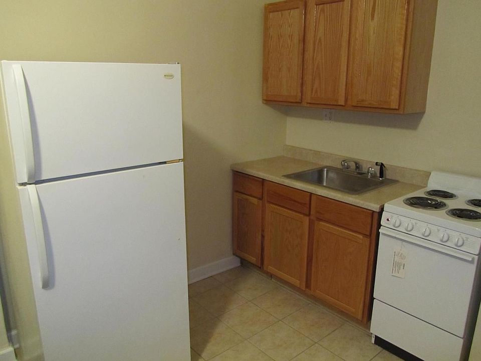 1st image of 4735 N Malden St APT 114
