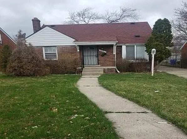 15667 Manning St, Detroit, MI 48205