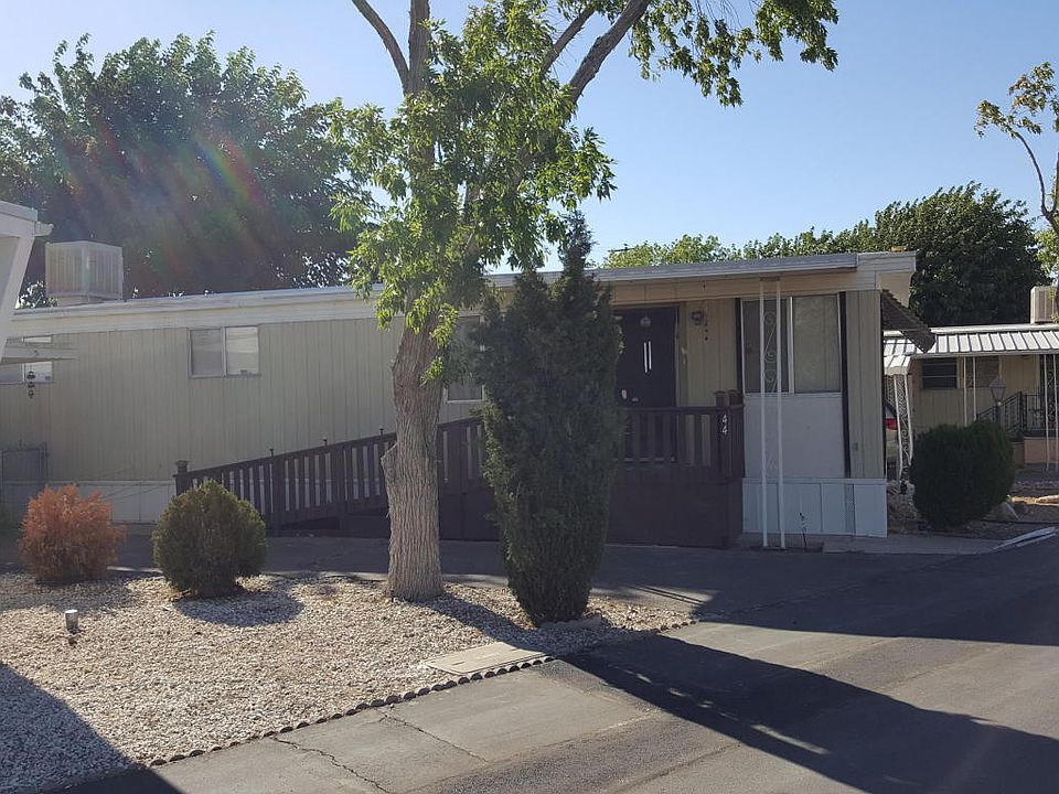 2nd image of 1304 E Avenue I Spc 44