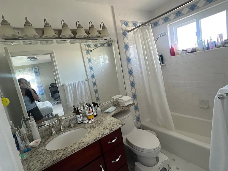 440 Radcliffe Dr — Photo 5
