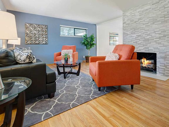 2nd image of 1343 Petal Way