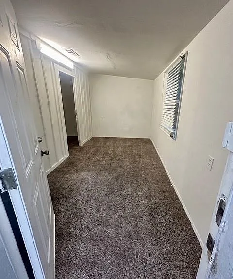 507 Delmar Ave — Photo 2