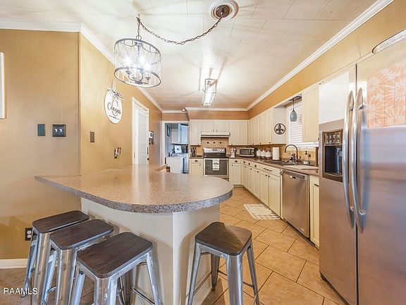 3rd image of 1361 Gregg Ave