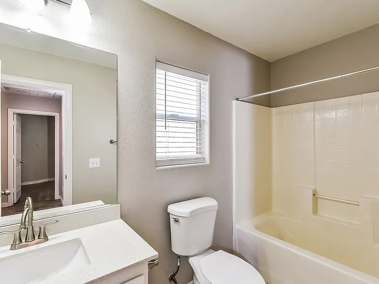 5036 Ironhorse Ranch Ave — Photo 12