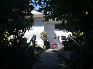 8215 37th Ave SW, Seattle, WA 98126