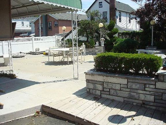 3rd image of 10725 77th St