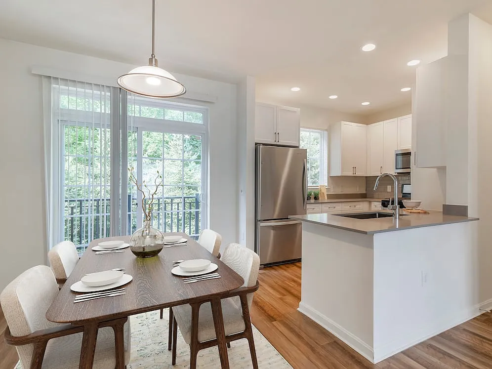 Avalon Northborough — Photo 2