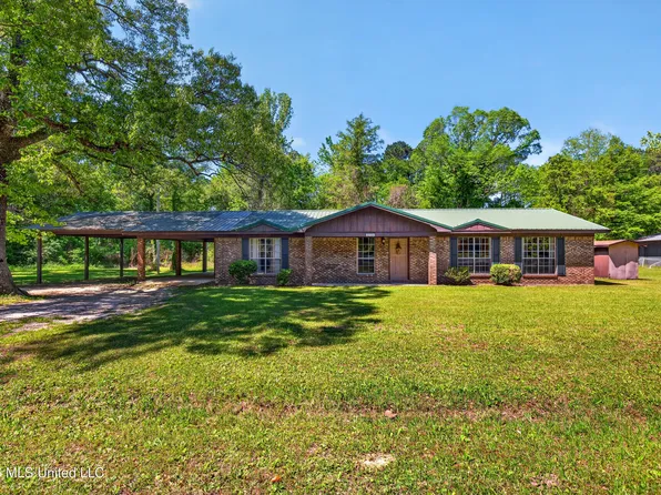 22228 William Ward Rd, Moss Point, MS 39562