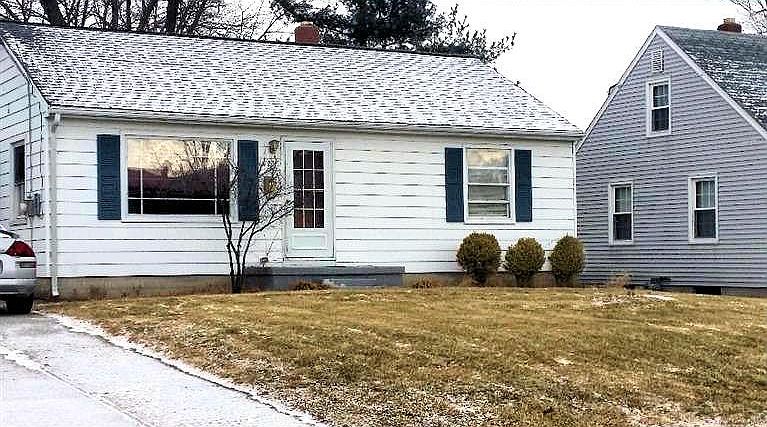 1st image of 728 Magie Ave