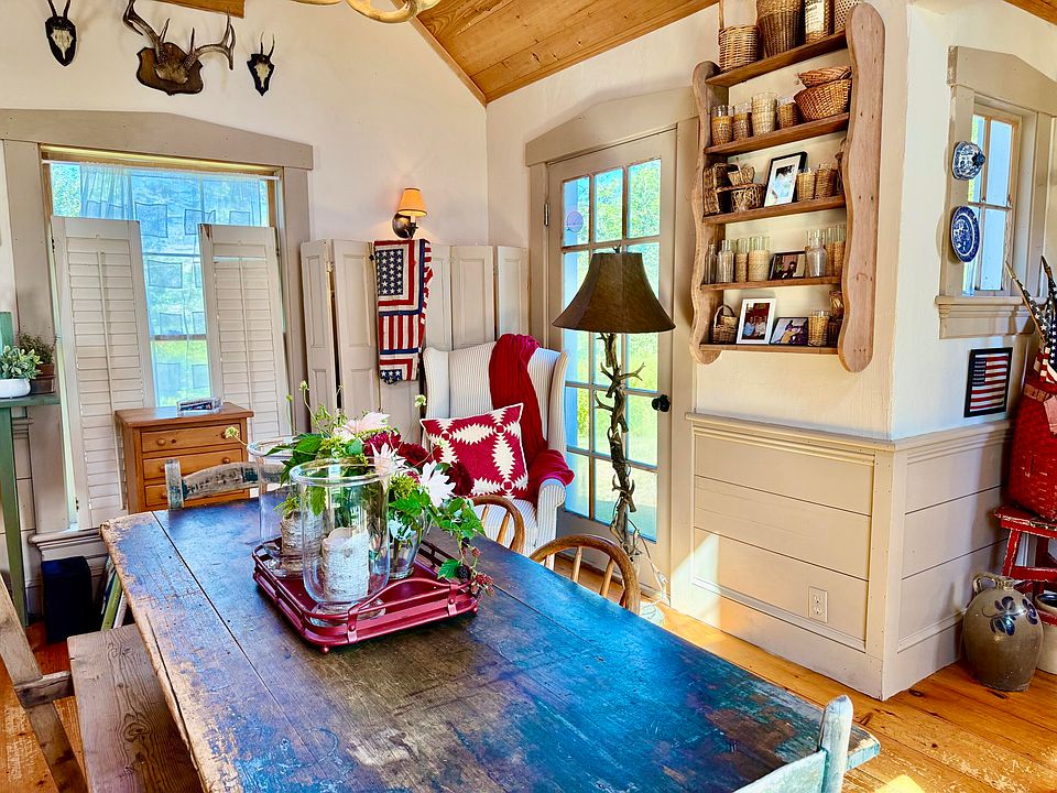 13th image of this home