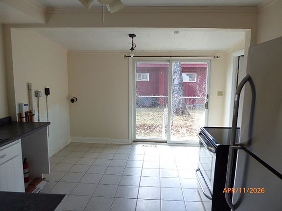 4th image of 22 Bluemer Rd