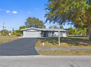 2307 Woodland Blvd, Fort Myers, FL 33907