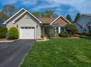 98 Butler Ave, Bayville, NJ