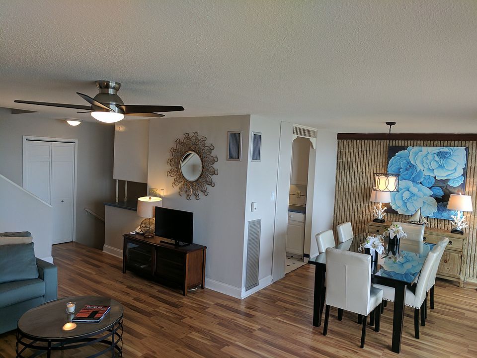 2nd image of 21 Ocean Dr APT 907