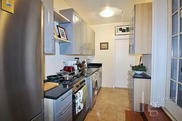 Rented by Hecht Group | media 23