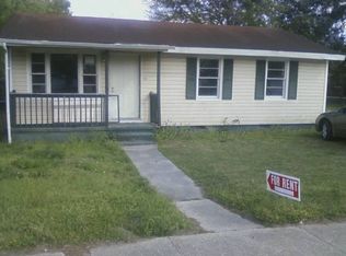 1703 Martin Luther King Jr Dr, Lumberton, NC 28358