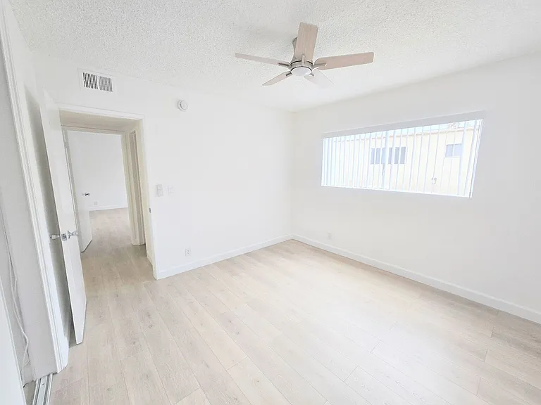 8750 Topanga Canyon Blvd #6 — Photo 11