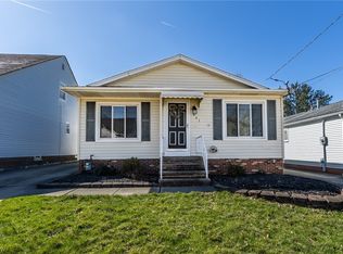 441 Orchardview Rd, Seven Hills, OH 44131