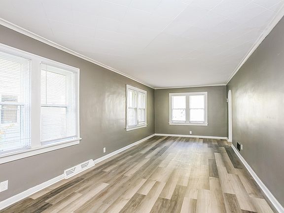 4th image of 1512 Johnson St