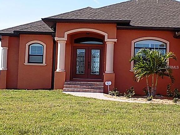 4th image of 65 Carnation Dr