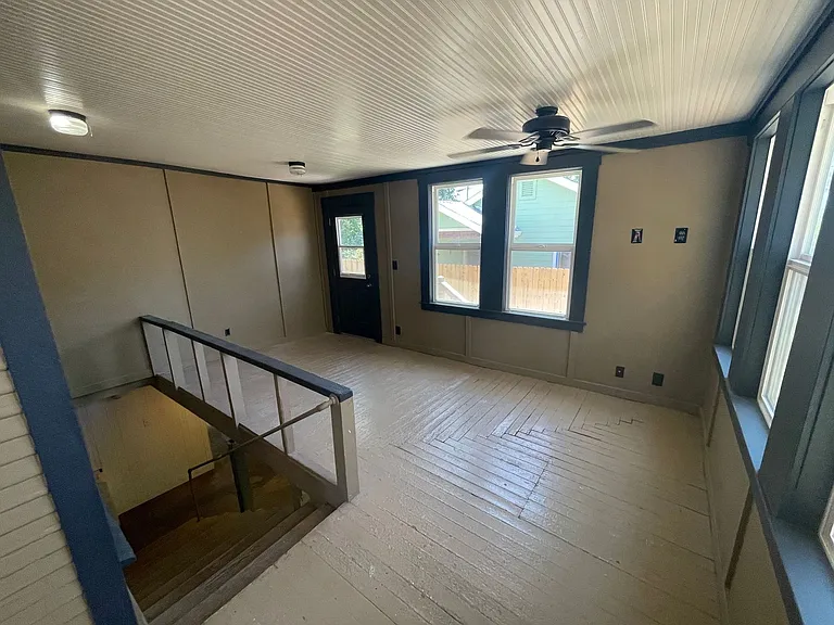1318 Salem St — Photo 16