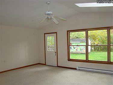 5th image of 1104 Eastwood Ave
