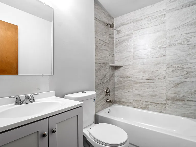 1310 S 49th Ter #1310 — Photo 11