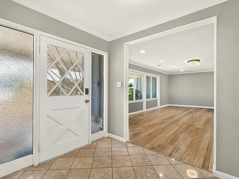 10420 Greenview Dr — Photo 32