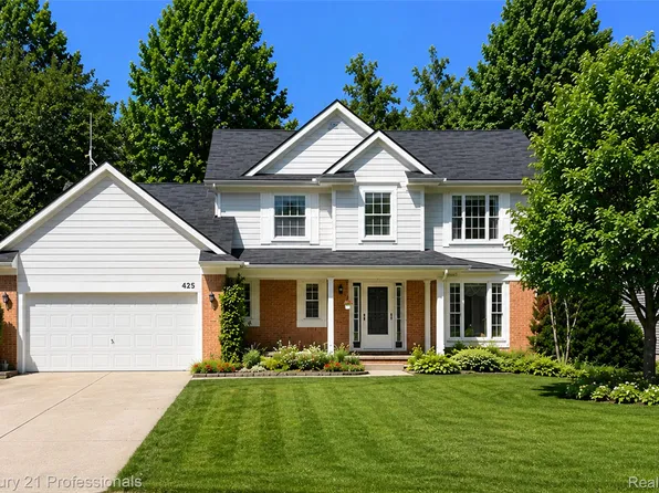 425 Cherry Grove Ln, Commerce Township, MI 48390